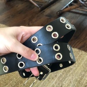 Trendy belt!